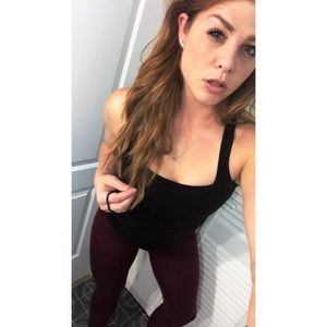 Meet your Posher, Katelyn